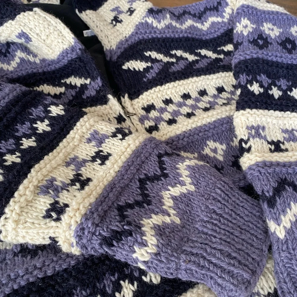 Handmade in Nepal 100% Wool zip up hooded sweater– Fully Lined – Oversized M - Picture 8 of 8